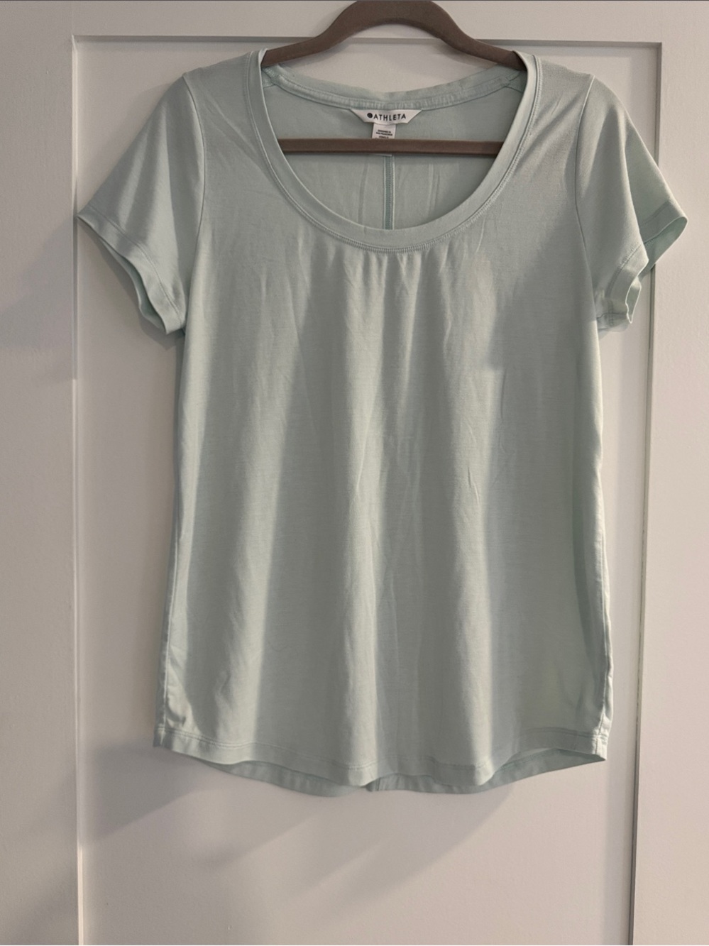 Athleta Essential Relaxed Fit Scoopneck Tee in Mint Green/Aqua | Size XSmall
